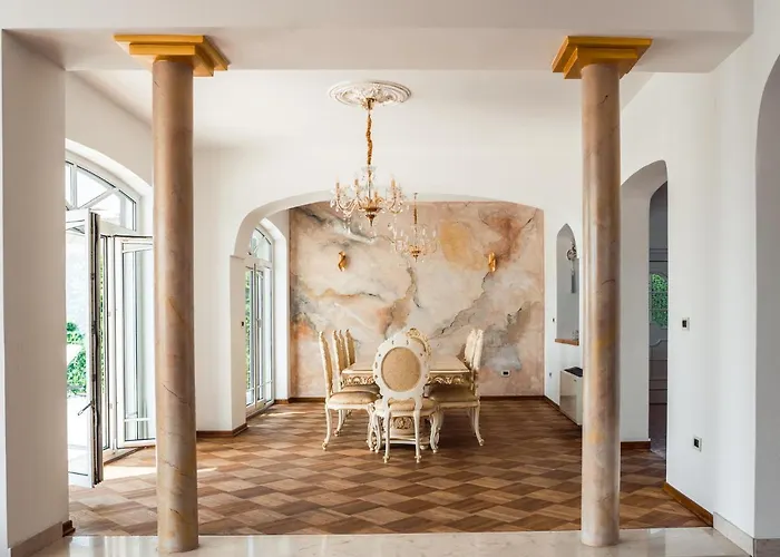 Piano With Stunning View, Heated Outdoor Pool & Gaming * Opatija