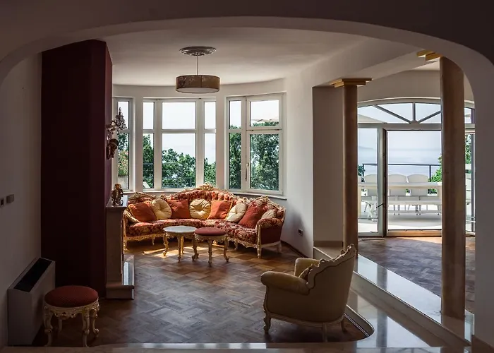 Piano With Stunning View, Heated Outdoor Pool & Gaming 빌라