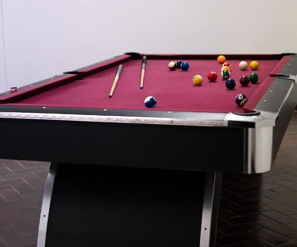 Willa Piano With Stunning View, Heated Outdoor Pool & Gaming *